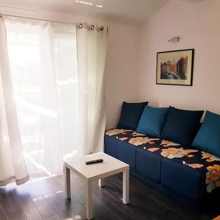 Near The - One Bedroom 308 Apartmán